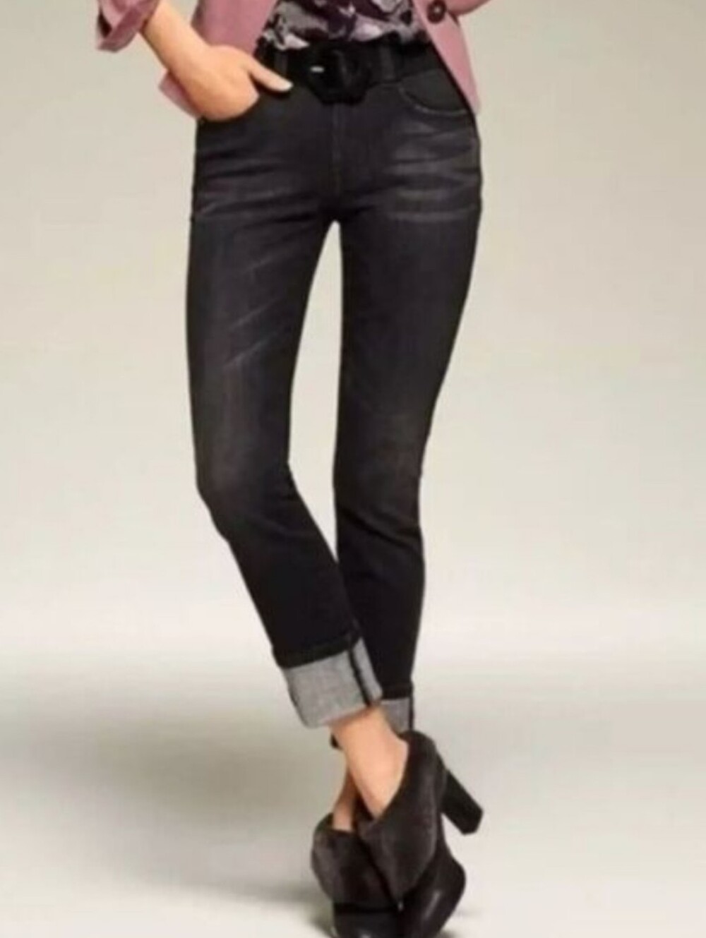 CAbi High Straight Jeans, Size 6 Style 3560